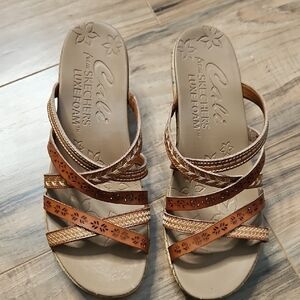 Skechers Tan Sandals with Crisscross Straps The Beverlee Tiger Posse